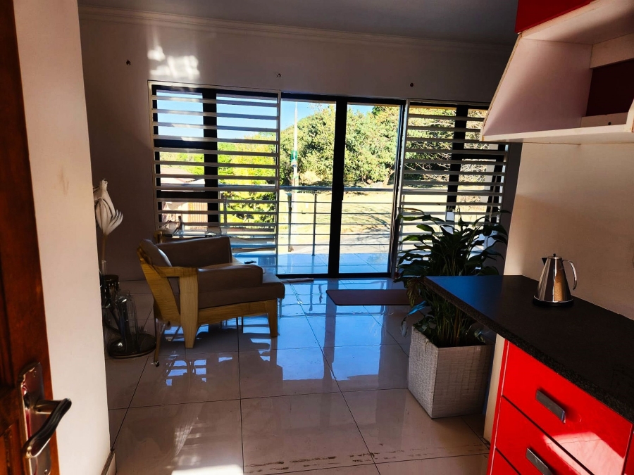 5 Bedroom Property for Sale in Safari Gardens North West